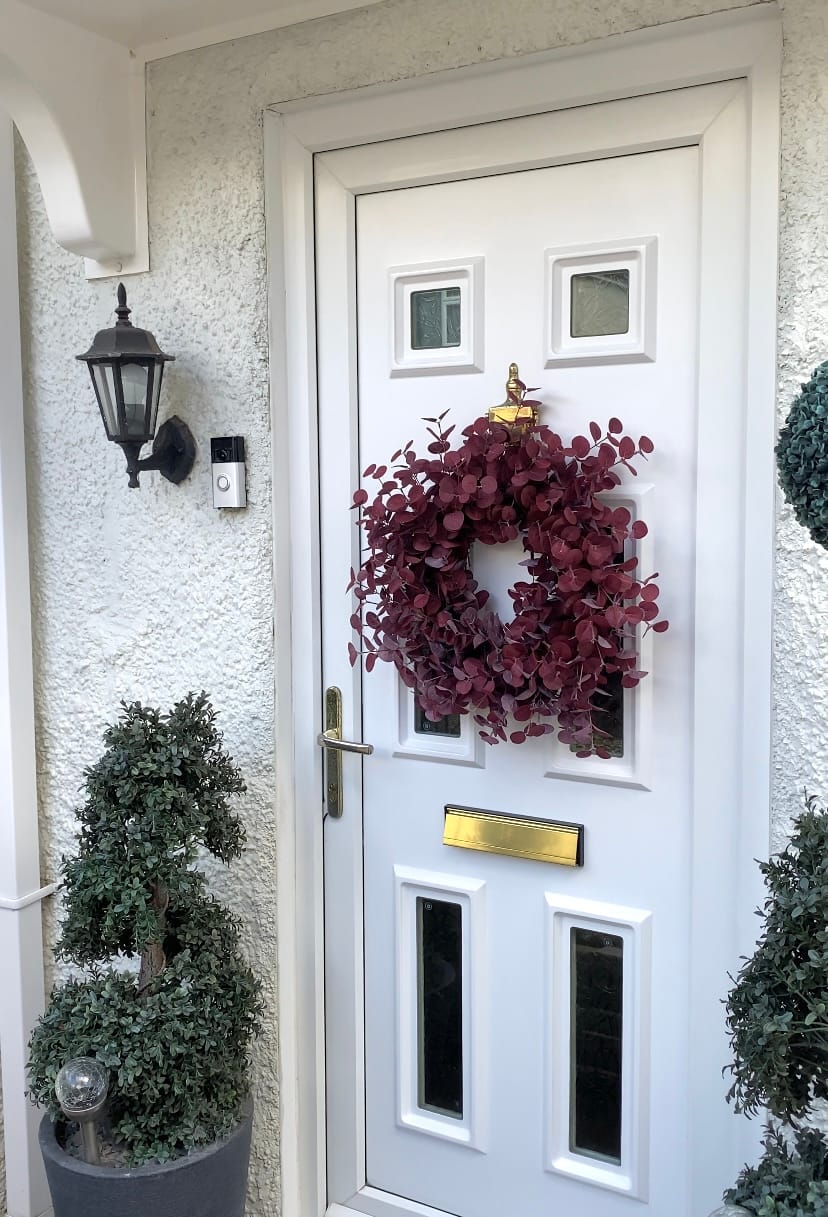 Wreaths Are Like Giant Doughnuts - Irresistable!
