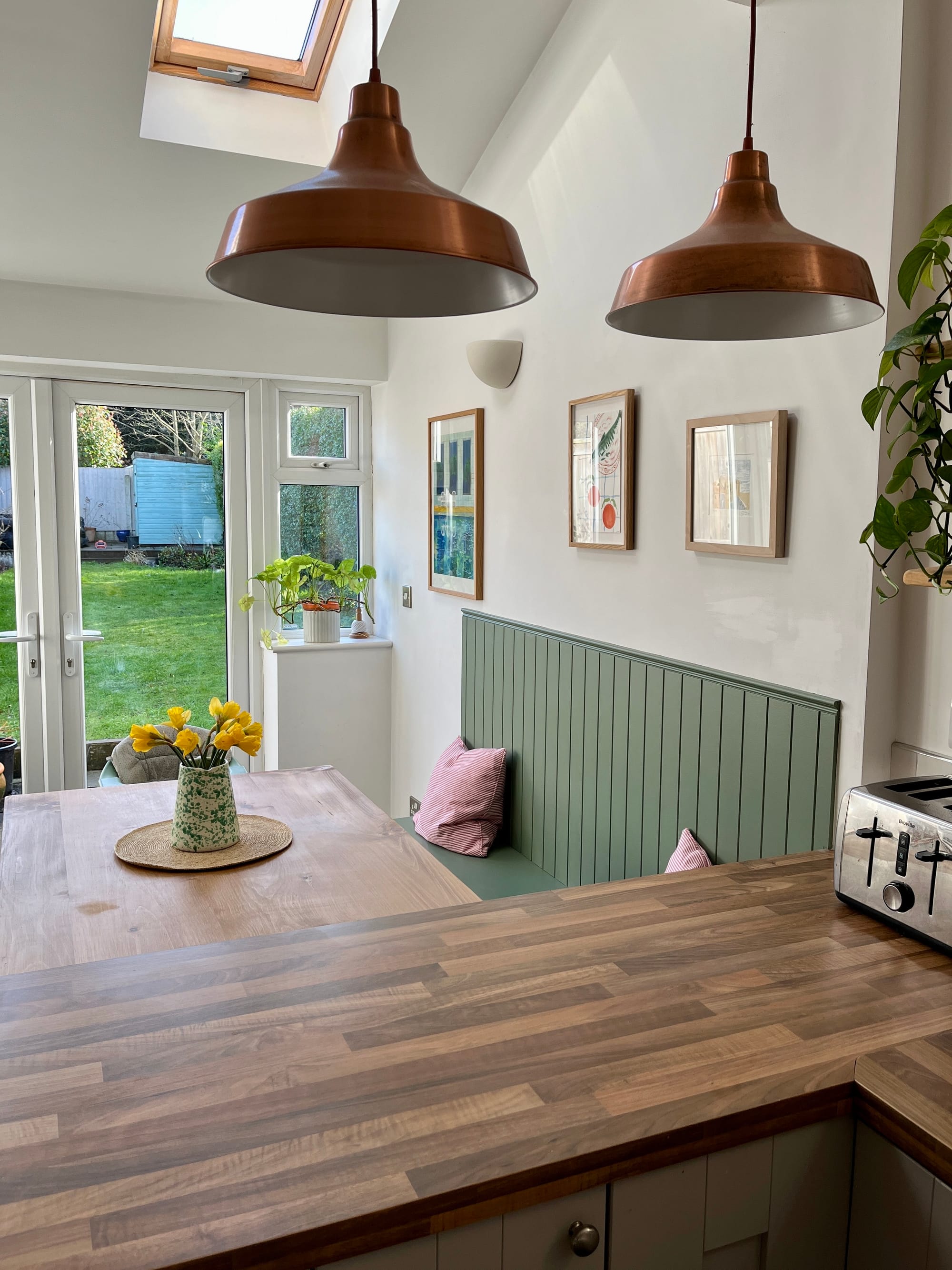 DIY Your Own Built-In Breakfast Bench with Storage